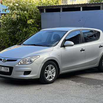 HYUNDAI I 30