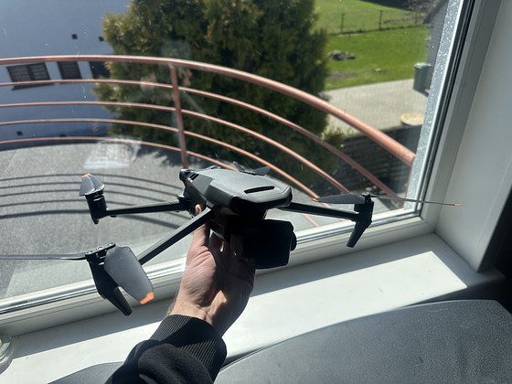DJI Mavic 3 Pro Fly More Combo (DJI RC Pro)