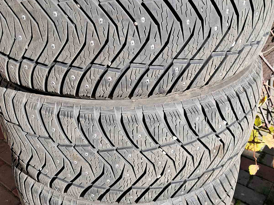 Naastrehvid Yokohama iceGuard ig65 265/45 R20