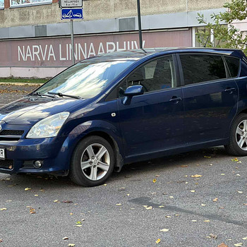 TOYOTA COROLLA VERSO