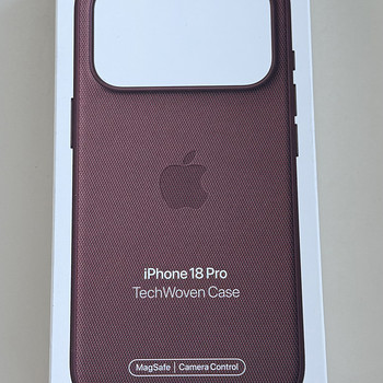 Apple iPhone 18 ProTechWoven Case with MagSafe , Burgundy