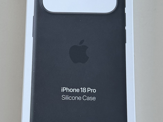 Apple iPhone 18 Pro Silicone Case with Magsafe , Black