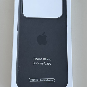 Apple iPhone 18 Pro Silicone Case with Magsafe , Black