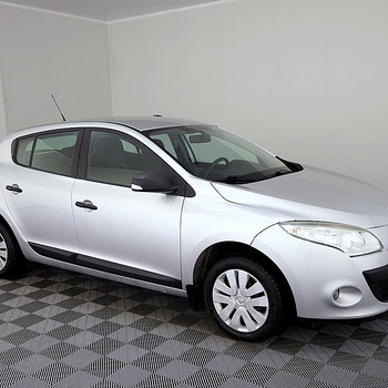 Renault Megane Elegance 1.6 81kW