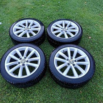 Продаются литые диски 5x112 с шипованными шинами