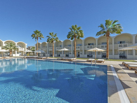 REEF OASIS BEACH RESORT