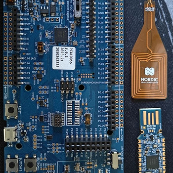 Nordic Semiconductor nRF52840 Development Kit + USB Dongle