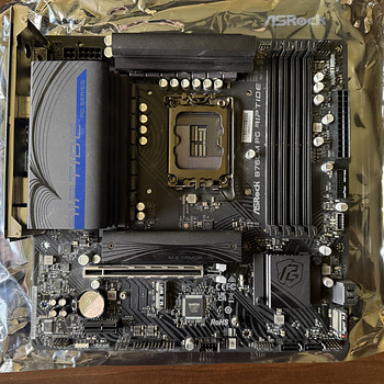 ASRock B760M PG Riptide DDR5 LGA1700 emaplaat