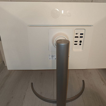 LG 27UP850-W 27" 4K UHD IPS monitor, USB-C 96W (Kriimuvaba)