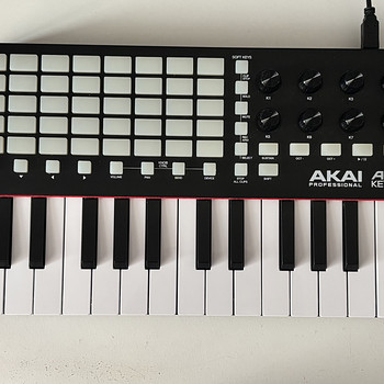 Akai APC25