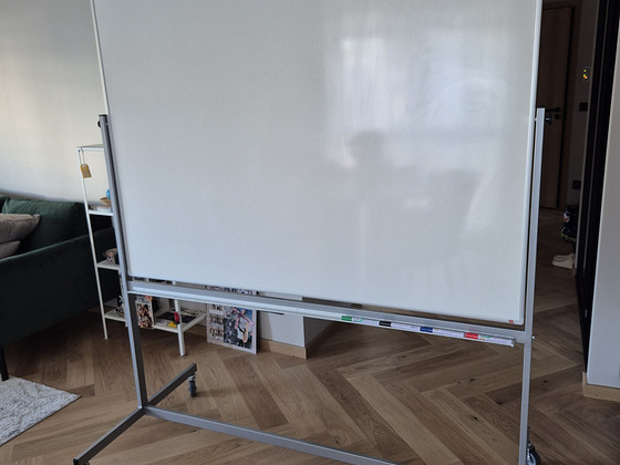 Kahepoolne keraamiline magnettahvel ratastel, 151 × 121 cm