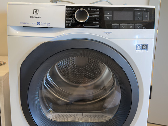 Сушильная машина Electrolux PerfectCare 800 DelicateCare 9 к
