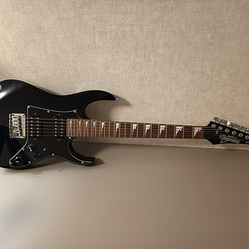 Ibanez Mikro