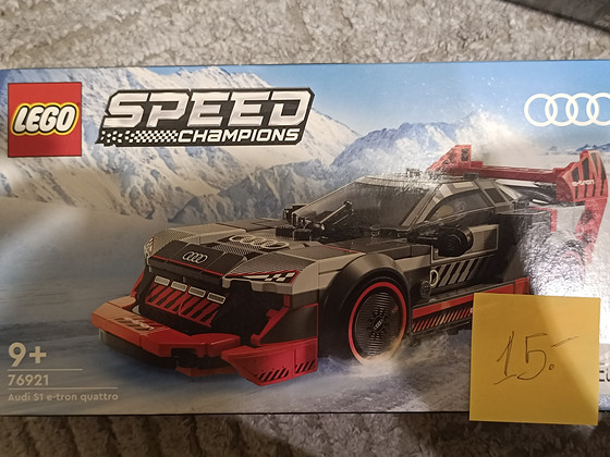 Lego 76921
