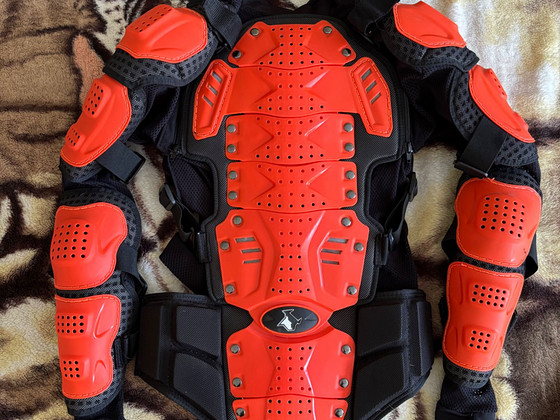 Motokaitsevest / body armor/ моточерепаха мото черепаха