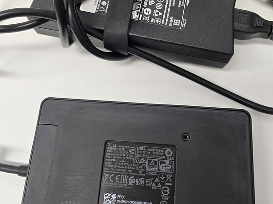 Док-станция Dell WD15