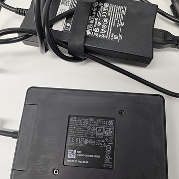Док-станция Dell WD15