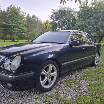 W210 E270