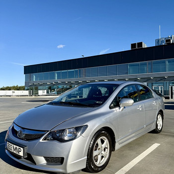 Honda Civic Hybrid 2010