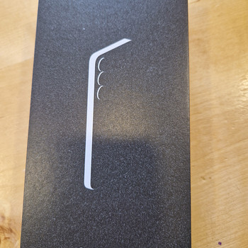 Uus avamata pakendis Samsung Galaxy s25 256gb