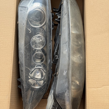 Mazda 6 2006 передние фары 2 шт.