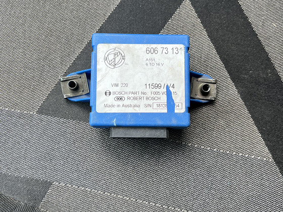 Автомобильный электронный модуль Bosch F005V00115 60673131