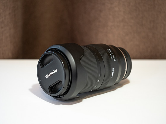Объектив Tamron 17-70mm f/2.8 Di III-A VC RXD для Fujifilm