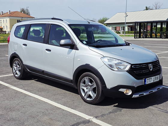 7 kohta Dacia Lodgy Stepway