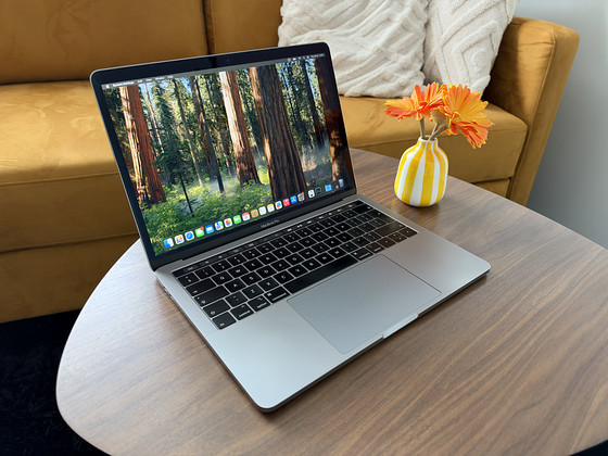 Apple MacBook Pro 13", 2019, i5, 16GB, 256GB - A1989