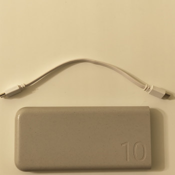 Kaks powerbanki 15 euro eest.