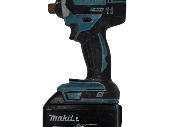 Akutrell Makita DTD152 + aku 4,0Ah