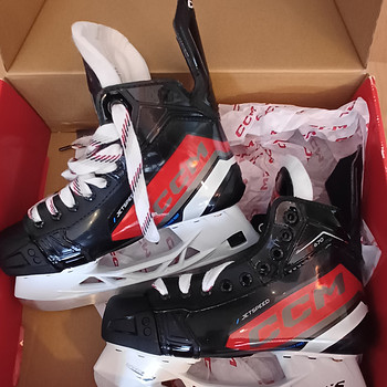 CCM Jetspeed FT670 хоккейные коньки (5;eur38.5;24.3cm)