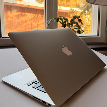 Apple MacBook Air 13" (2017) i5 8GB 128GB - aku 287 tsüklit
