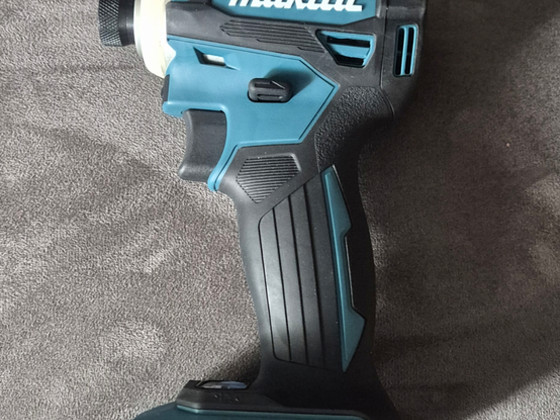 Müüa uus Makita Dtd172 18v ilma aku ja laadija