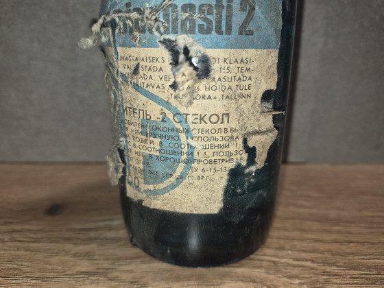 Klaasipesuvedelik 40-aastase laagerdusega)