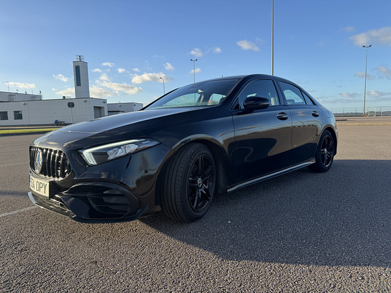 Mercedes-Benz A 180