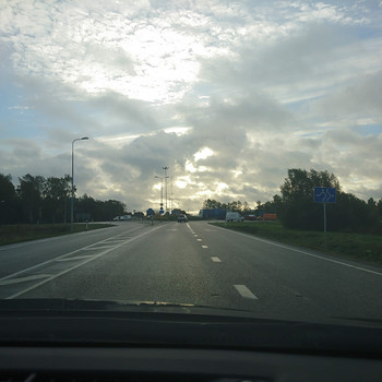 Müüa toimiv autokool B-kategooria juhilubadega.