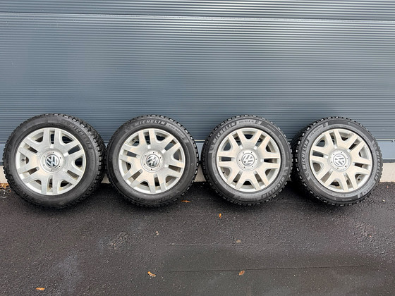 Шипованные шины Michelin x ice north 4 205/55 R16 с дисками