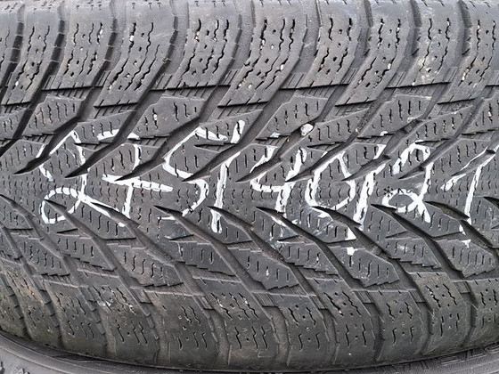 M+S 275 40 21, Nokian Hakkapeliitta R3, 107T, 4820, 5-6 мм