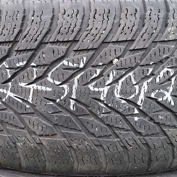M+S 275 40 21, Nokian Hakkapeliitta R3, 107T, 4820, 5-6mm