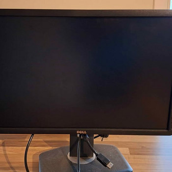 Монитор Dell как новый 23"
