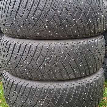 Шипованные шины 185 60 15 Goodyear UltraGrip Ice Artic, 88T, 8мм