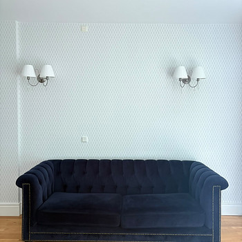 Tumesinine sametine Chesterfield-diivan (3-kohaline)