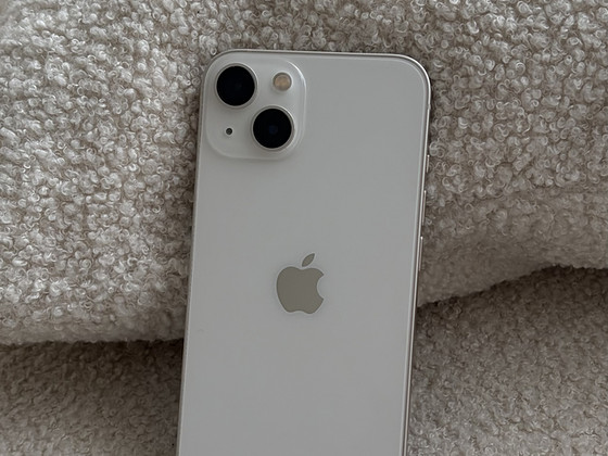 iPhone 13 128 ГБ белый