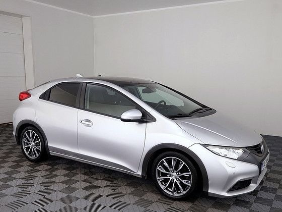 Honda Civic Luxury 1.8 104kW