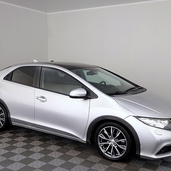 Honda Civic Luxury 1.8 104kW