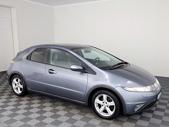 Honda Civic Elegance 1.8 103kW