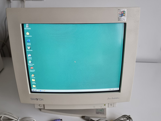 RETRO CRT монитор 1996 года