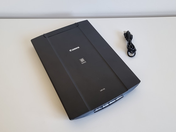 Сканер Canon Lide 120