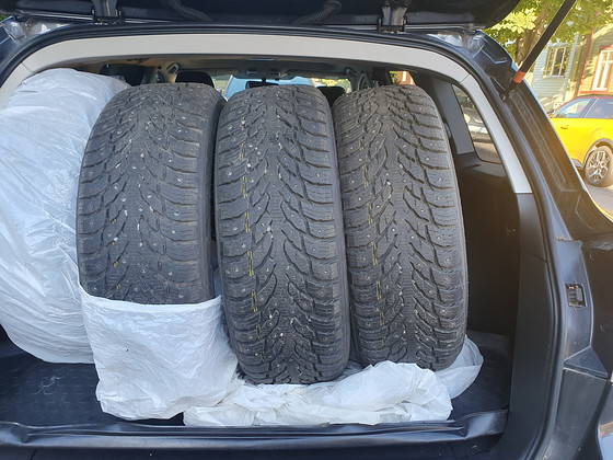 Talverehvid, naastrehvid, 225 60 R17, 225/60R17, SUV.